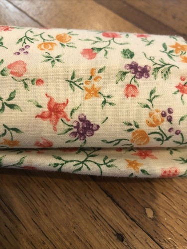 Vintage Lot (3) 1 Yd Petite Floral & (1) 1/2 Yd Dot Cotton Fabric Remnants 1980s - Picture 4 of 5