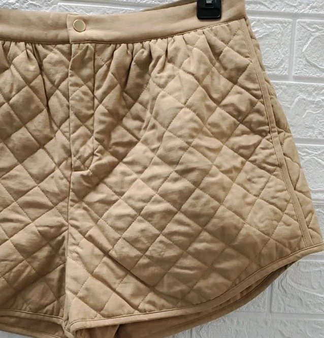 Новые стеганые удобные шорты ROSA'E с карманами желтовато-коричневые размер 42 - Изображение 2 из 4