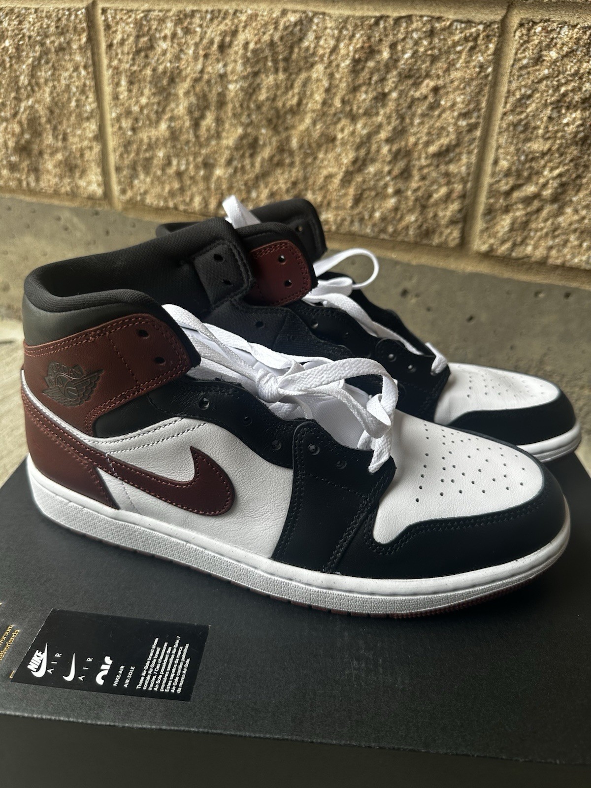 Nike Air Jordan 1 Mid SE White Dark Pony Black Mens Sneakers HF3216-102