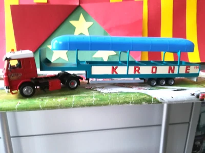 Circus Krone " Hilfsmasten-Auflieger Nr.: 114 mit Traverse " und ZM - Bild 1 von 4