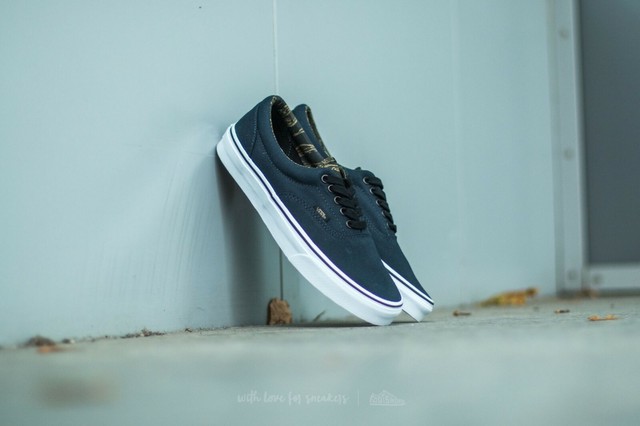 vans era camo