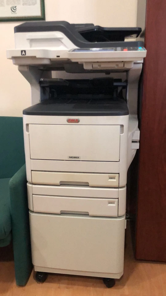 Oki Mc 853 STAMPANTE a colori Multifunzione LASER PERFETTAMENTE FUNZIONANTE - Immagine 3 di 4