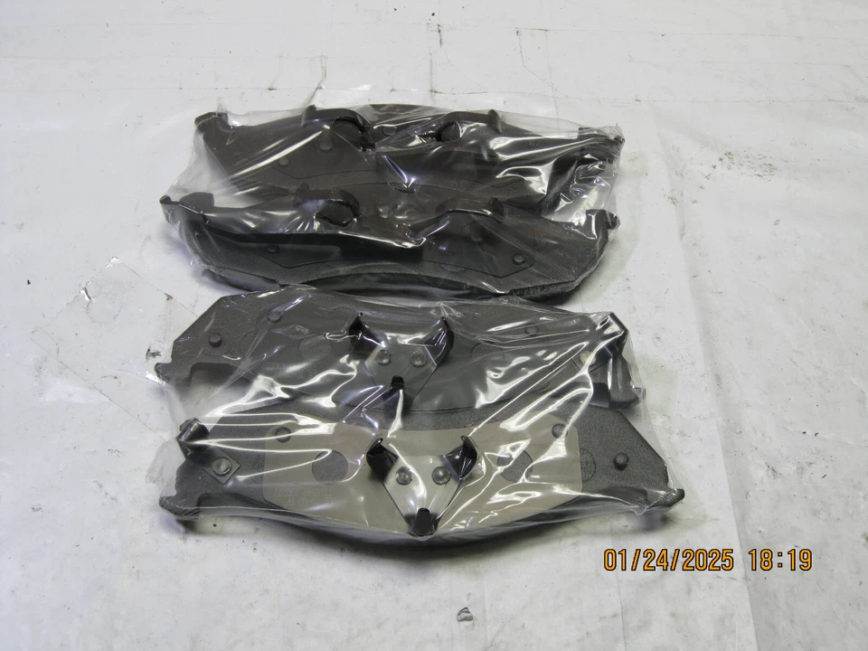 Ceramic Disc Brake Pad Set-Dash4 Pads Dash 4 Brake CD576 Foto 3 de 4