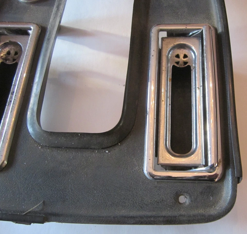 Jaguar XJS XJSC 1987 consola esquí pendiente moldura interruptor negro y cenicero Pr 82-87? Foto 4 de 4