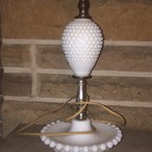 Vintage White Hobnail Glass Lamp Desk Table Lamp Retro 1970s Mid-sized Portable — photo 3