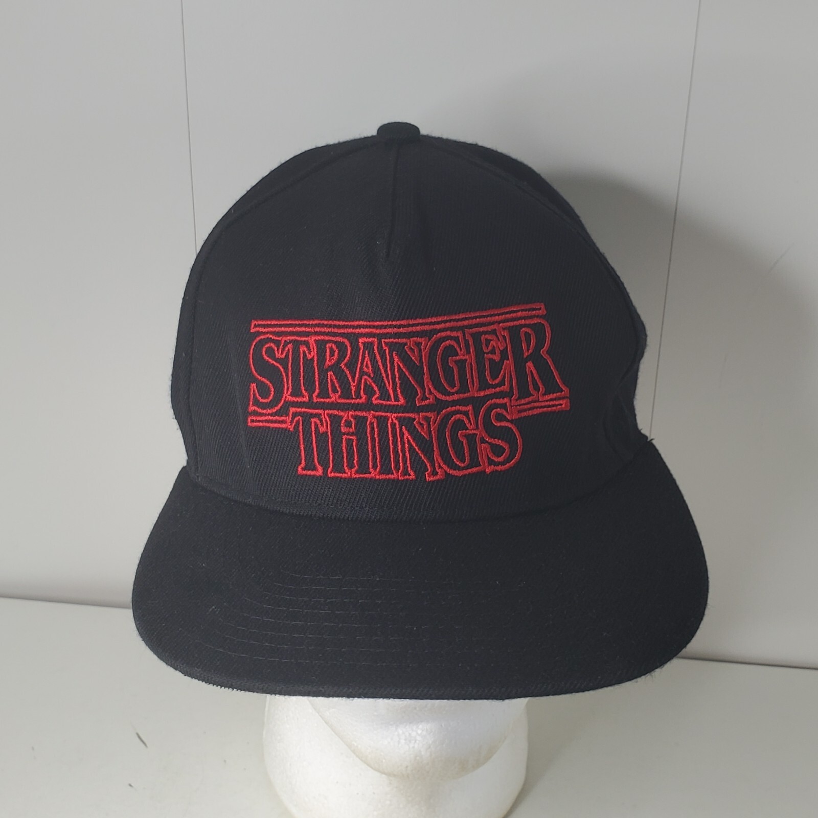 Official Stranger Things Embroidered Snapback Hat… - image 1
