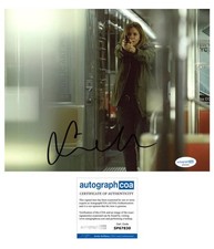 Sienna Miller "21 Bridges" AUTOGRAPH Signed 'Frankie Burns' 8x10 Photo ACOA