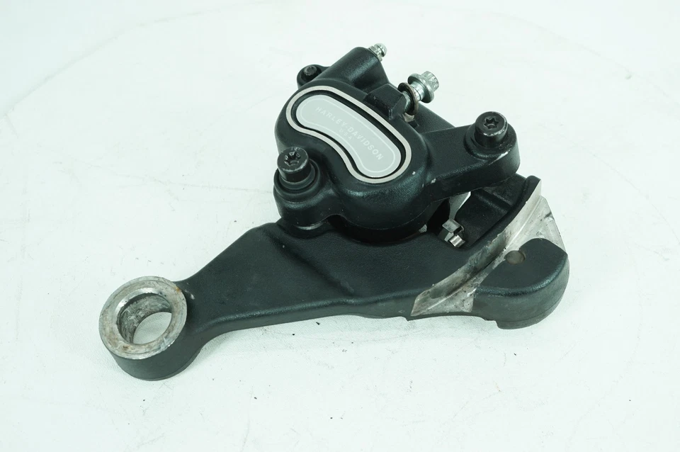 04 Harley Softail FLSTFI Fat Boy OEM Rear Back Brake Caliper & Bracket 42895-08A Foto 3 de 4