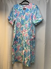 Vintage House Coat Floral Dress Large Nightgown/ housecoat Pearl Snap Buttons