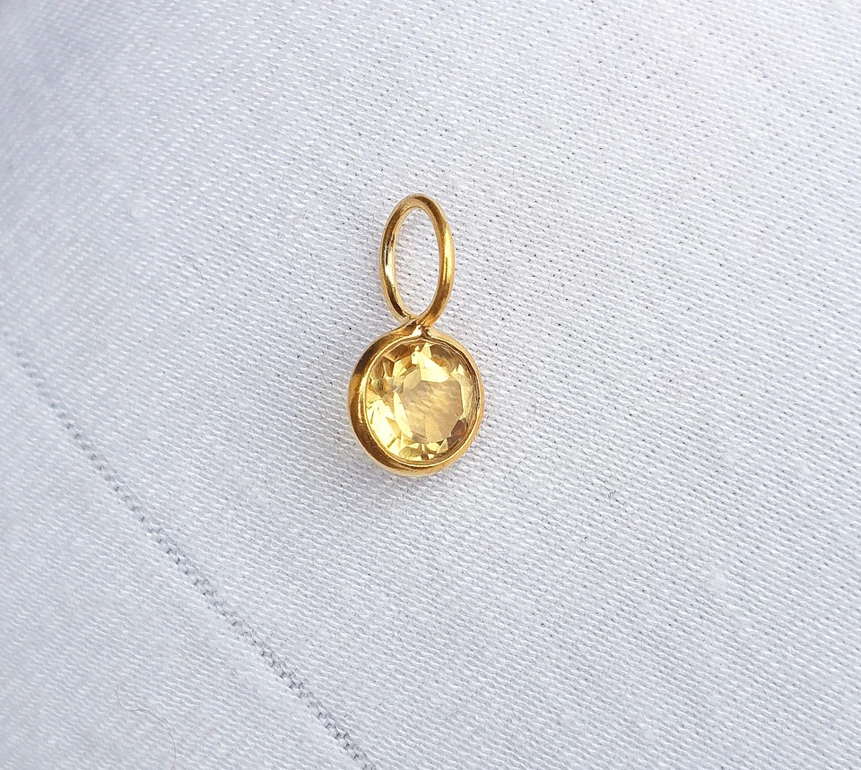 Colgante sin cuello con delicado dije de piedras preciosas de citrino natural de oro macizo de 18k Foto 3 de 3