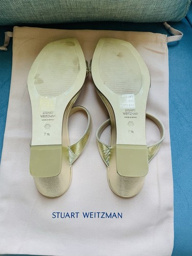 Stuart Weitzman Gold Wedges Size 7 1/2 - Picture 3 of 4