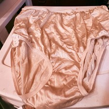 vintage Bali Pink size 7 nylon panty Granny panty size 7 pretty in pink