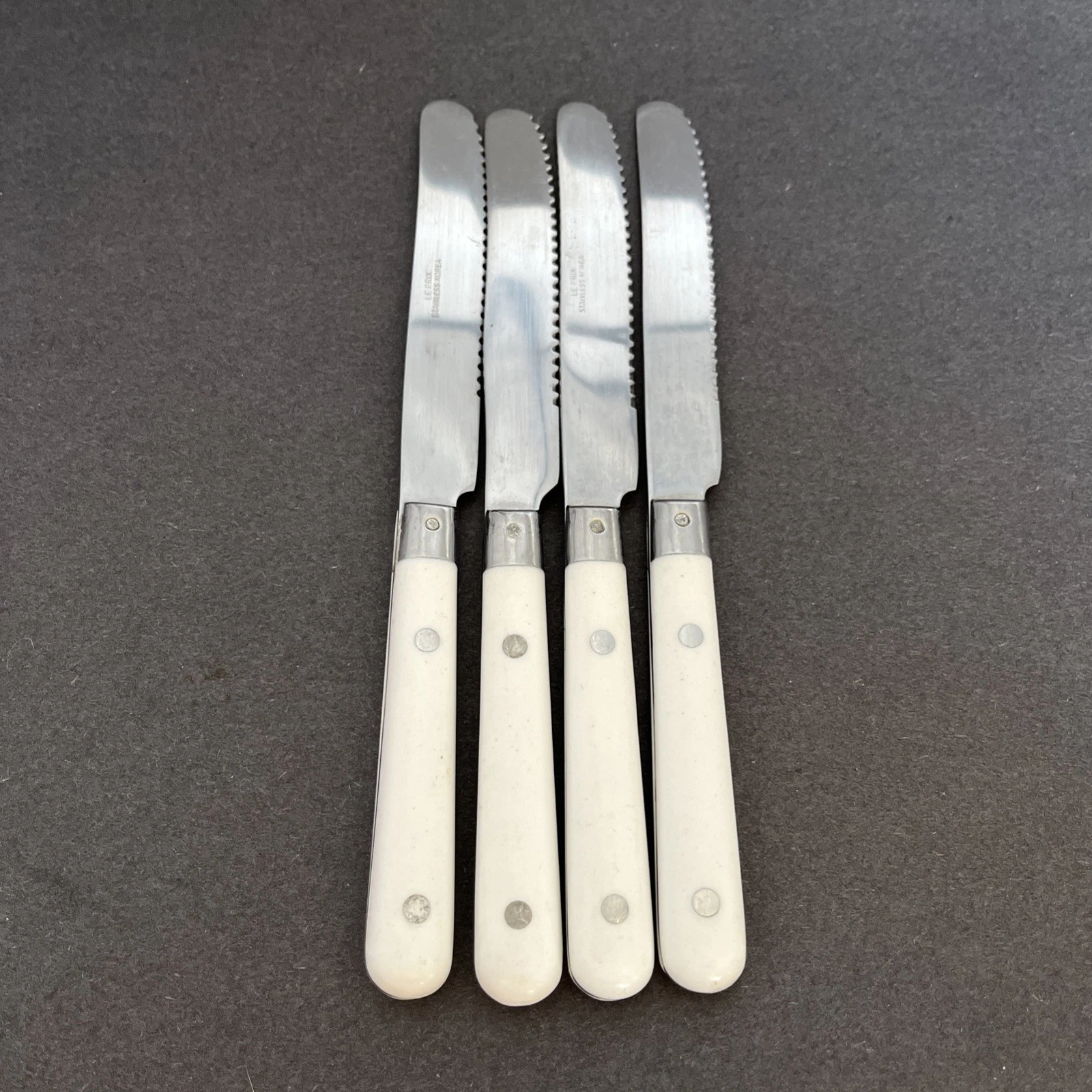 Le Prix Stainless Steel Korea Lot of 4 Flatware Serrated Knives