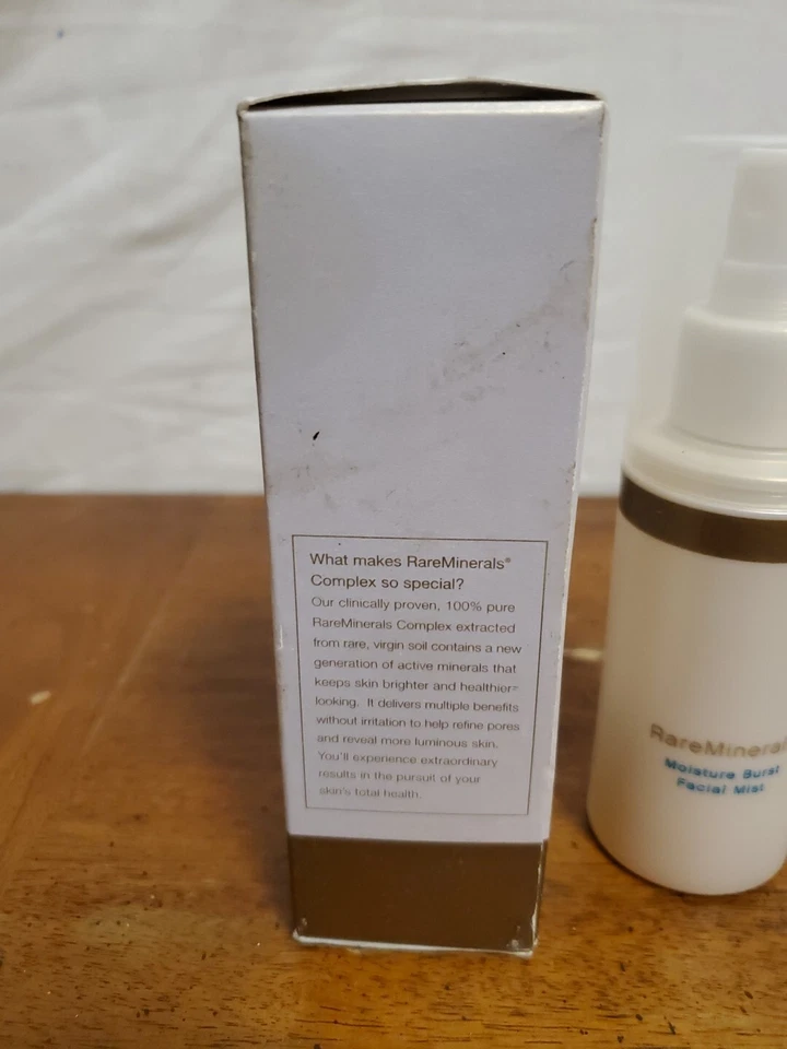 Rare Minerals Renew Facial Moisture Burst Facial Mist 3.4 Fl OZ NIB - Imagem 2 de 4