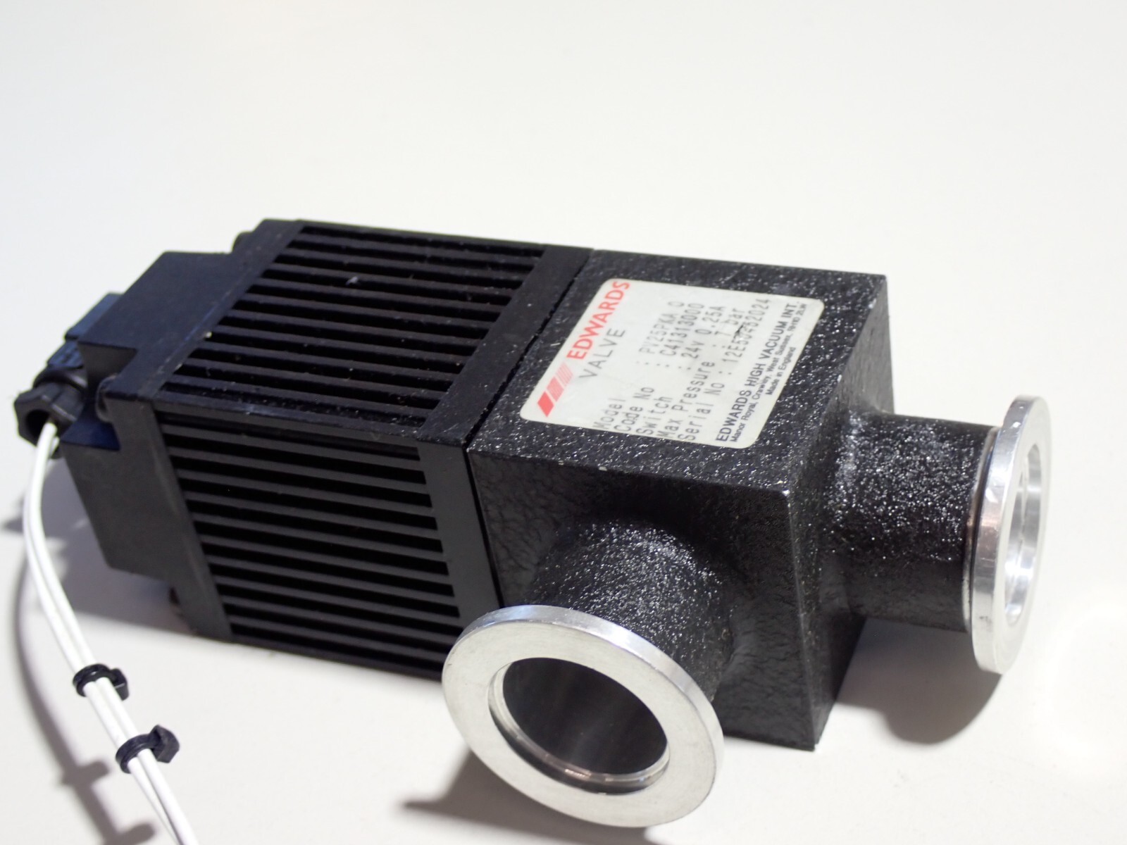 PV25PKA EDWARDS VACUUM VALVE 24V USED