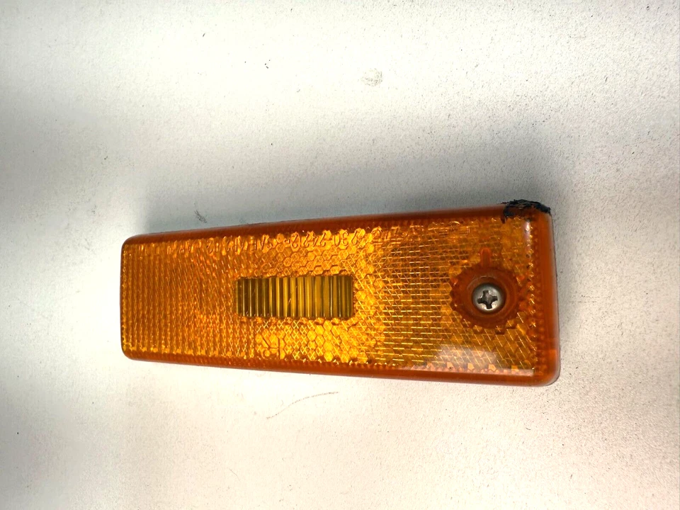 84 - 86 Nissan 300ZX ORIGINAL LUZ INDICADORA FRONTAL DIREITA DO LADO DO PASSAGEIRO 230-24203L - Imagem 3 de 4