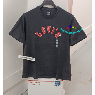 graphic crewneck tee