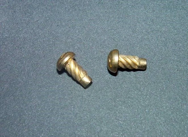 Norton Commando Mk III, 1975-77, PLACA INDICADORA DE TIEMPO Y TORNILLOS Foto 2 de 2