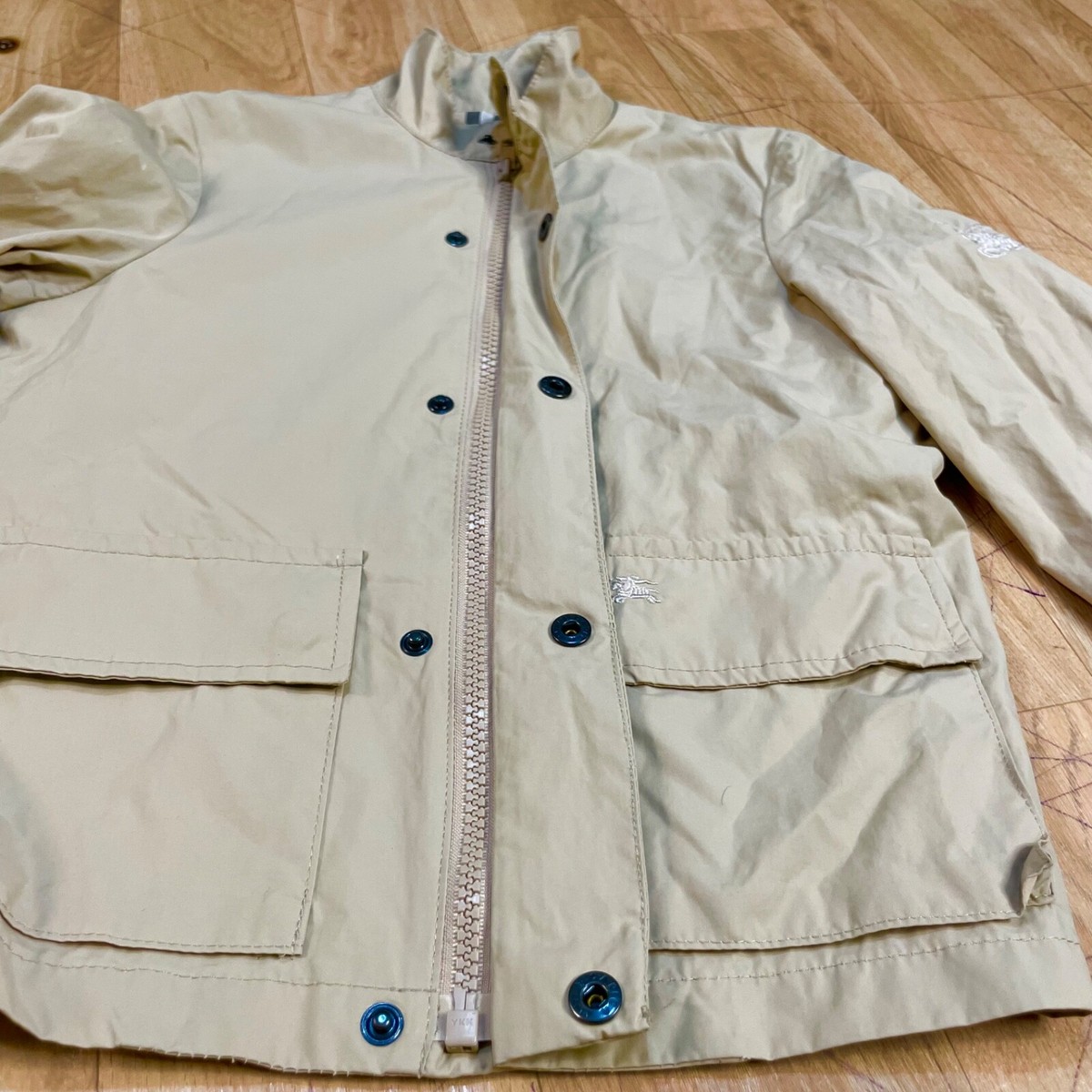 BURBERRY ウィンドブレーカー　4Y 104cm イエロー BURBERRY ウィンドブレーカー 4Y 104cm イエロー Burberry