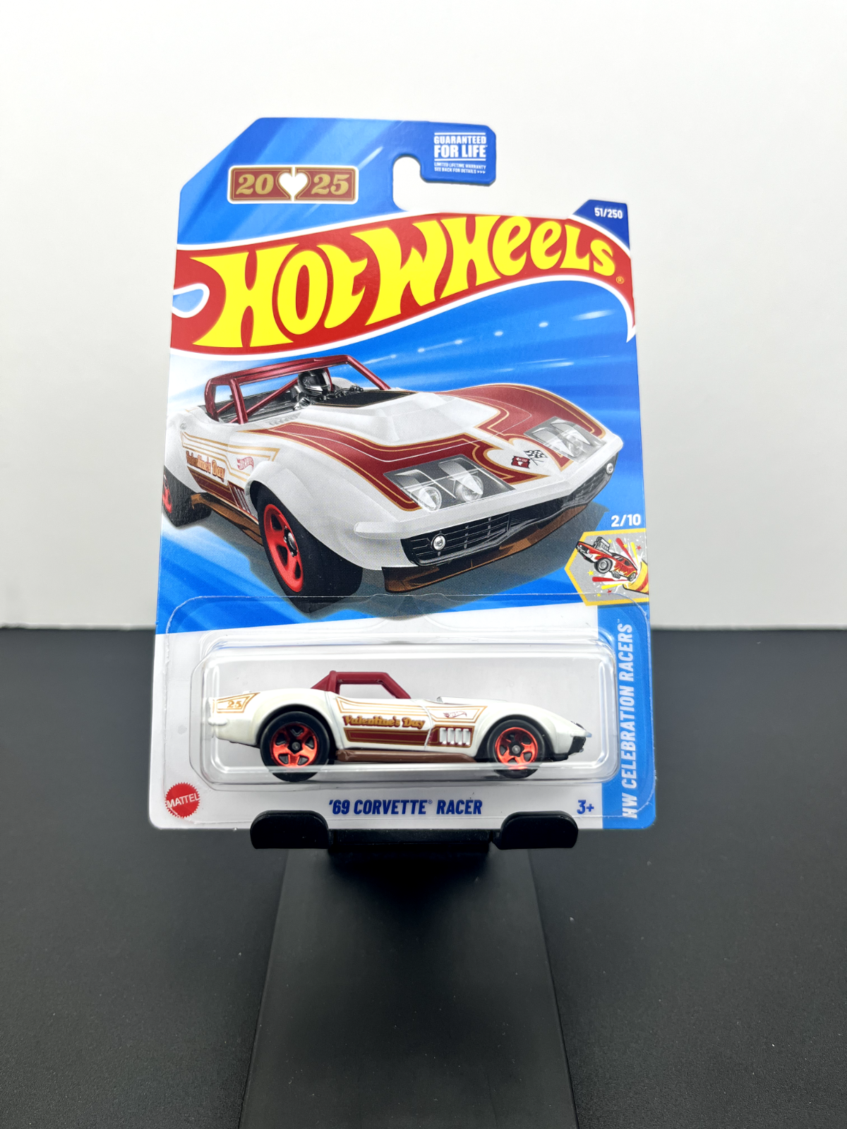 Hot Wheels 2025 Mainline HW Celebration Racers '69 Corvette Racer Valentines Day