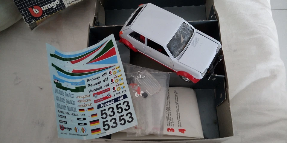 BBURAGO METAL KIT 5162 RENAULT R5 ALPINE COPPA RENAULT SCALA 1/24 - Immagine 4 di 4