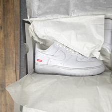 Nike Air Force 1 Men s Low Top Lace-Up Sneake...