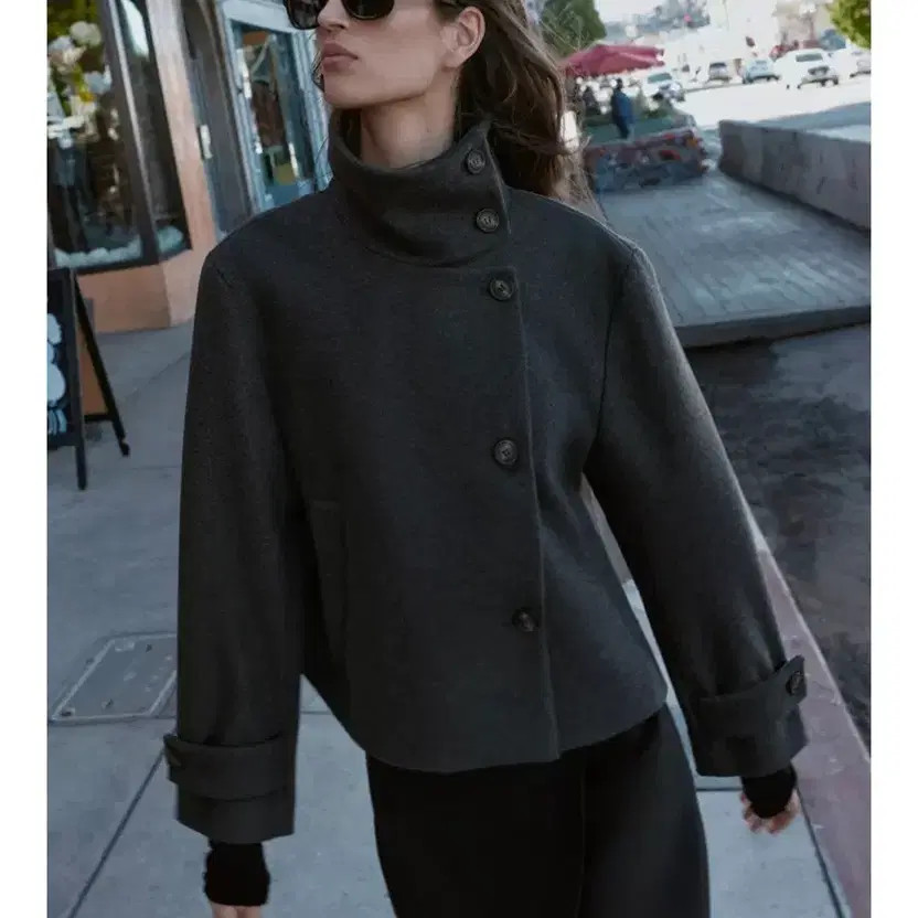 Zara High Neck Short Coat XS - Unused & Stylish thumbnail 2