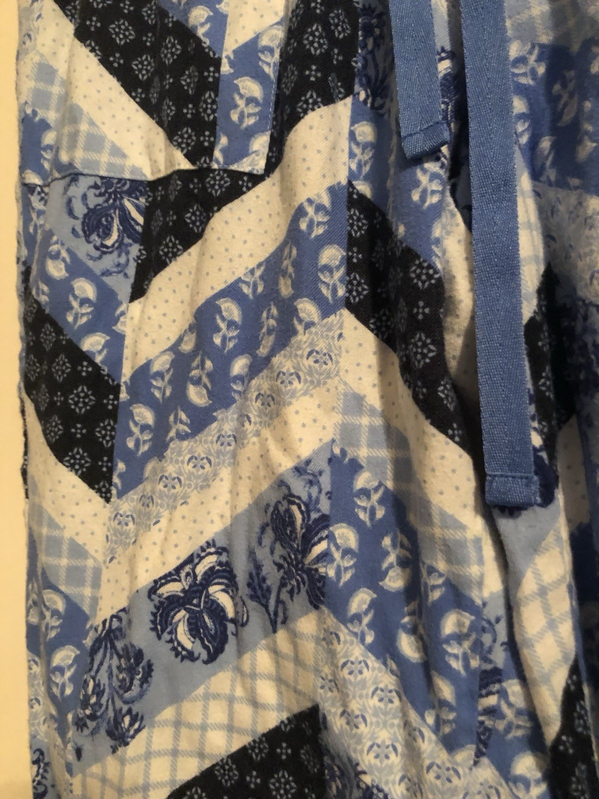 Joyspun Blue & White Patchwork Pattern Cotton Ble… - image 2