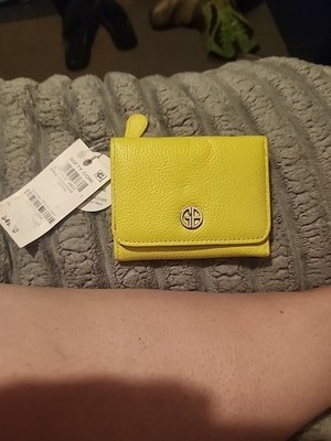 Giani Bernini Genuine Leather Yellow Green 18 Card Slots Kiss Lock Wallet