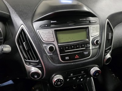 Audio Equipment Radio Receiver AM-FM-CD-MP3 Opt 955A2 Fits 10-13 TUCSON 1317980