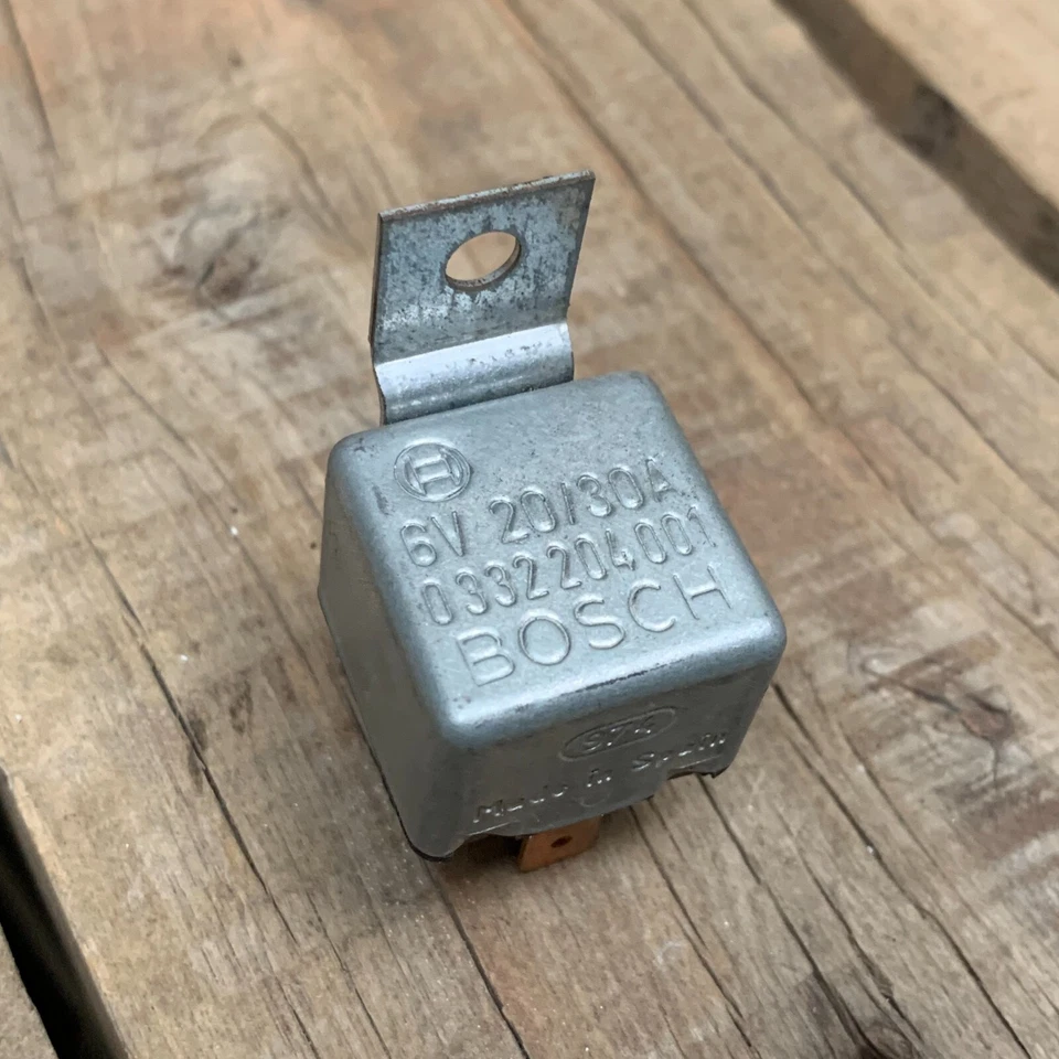 罕见 NOS 大众 Karmann Ghia Bosch 6 伏喇叭继电器 1961 - 66 — 第 3/4 张图片
