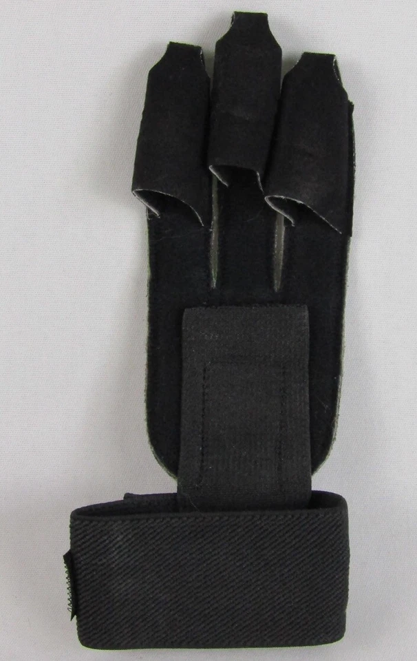 Guante de tiro con arco juvenil camuflaje 3 dedos-talla pequeña-usado en excelente estado Foto 2 de 4