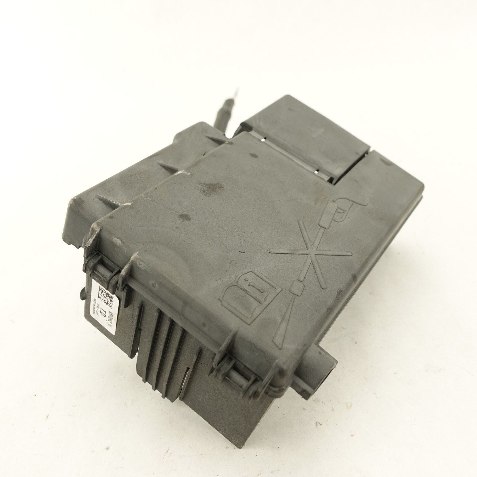 2011 2012 2013 2014 2015 Chevy Cruze Positive Battery Cable and Hub