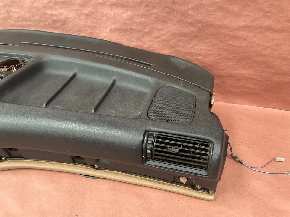 Черная панель приборной панели BMW 735I 735 E32 OEM #90200 - Изображение 2 из 4