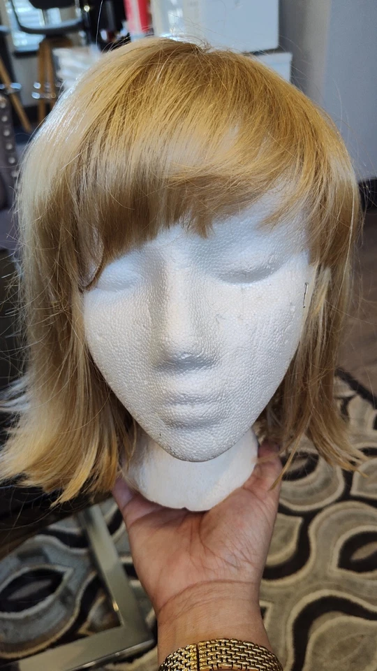 2 pelucas sintéticas rubias rojas con tapas de cepillo Foto 2 de 4