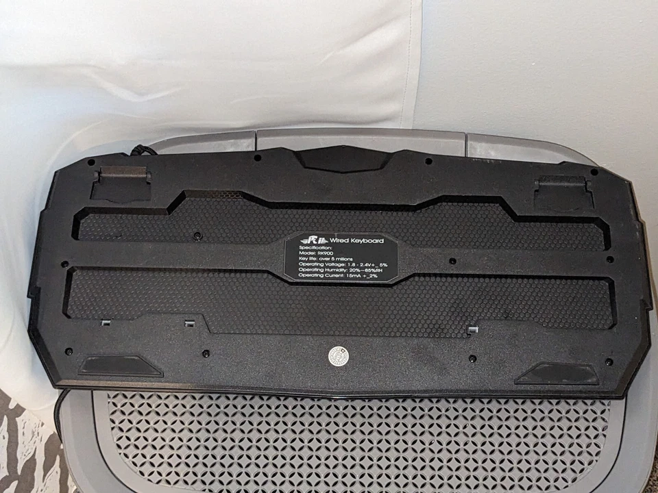 Mechanical Feel Full Sized RGB Keyboard and Mouse Combo- Rii RK900+ - Image 2 of 3