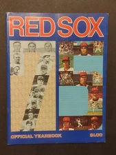 1975 BOSTON RED SOX YEARBOOK YASTRZEMSKI RICE NM/MINT