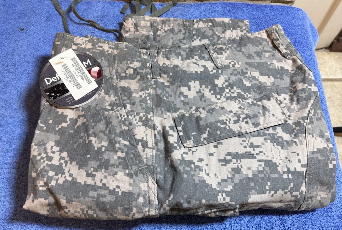 US Army Pants Trouser Military Camo Uniform Defender M Medium Short New w/Tags