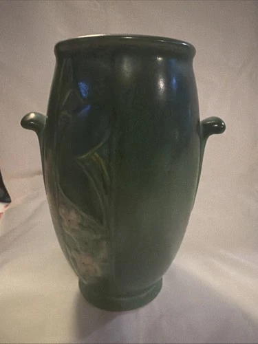 Weller Vintage Pottery Matte Green Vase 6.5 inches Tall - EXCELLENT CONDITION!