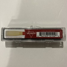 New Jones Standard Oboe Reed 101 Medium Soft - Red in Original Case 101MS