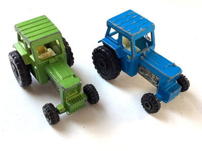Matchbox Superfast - 46 F - 2 x Ford Tractor - blau - (gelb)grünmetallic