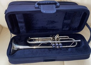 WolfPak Contoured Polyfoam Trumpet Case - Black , Backpack - No Stripes- READ