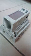 Régulateur Universel SIEMENS Synco 200 RLU210 - CVC HVAC - Très Bon État