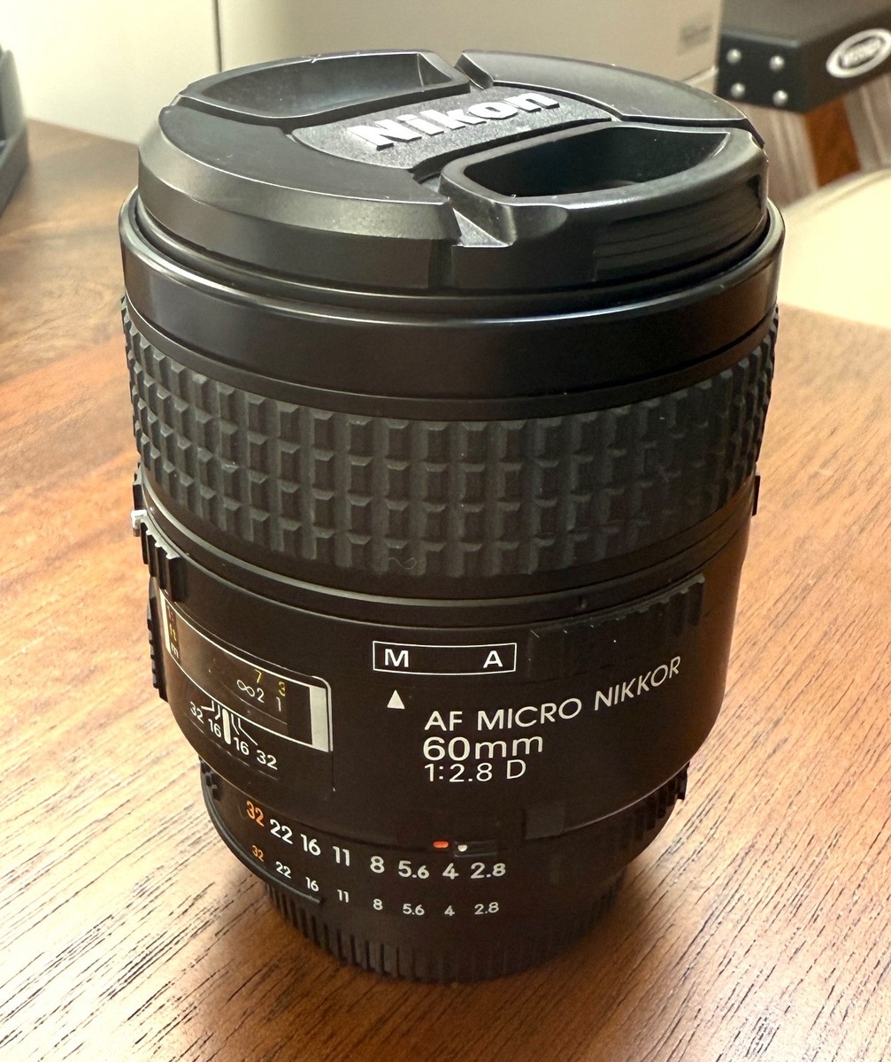 nikkor Nikon af micro nikkor 60mm f2.8d made in Japan mint