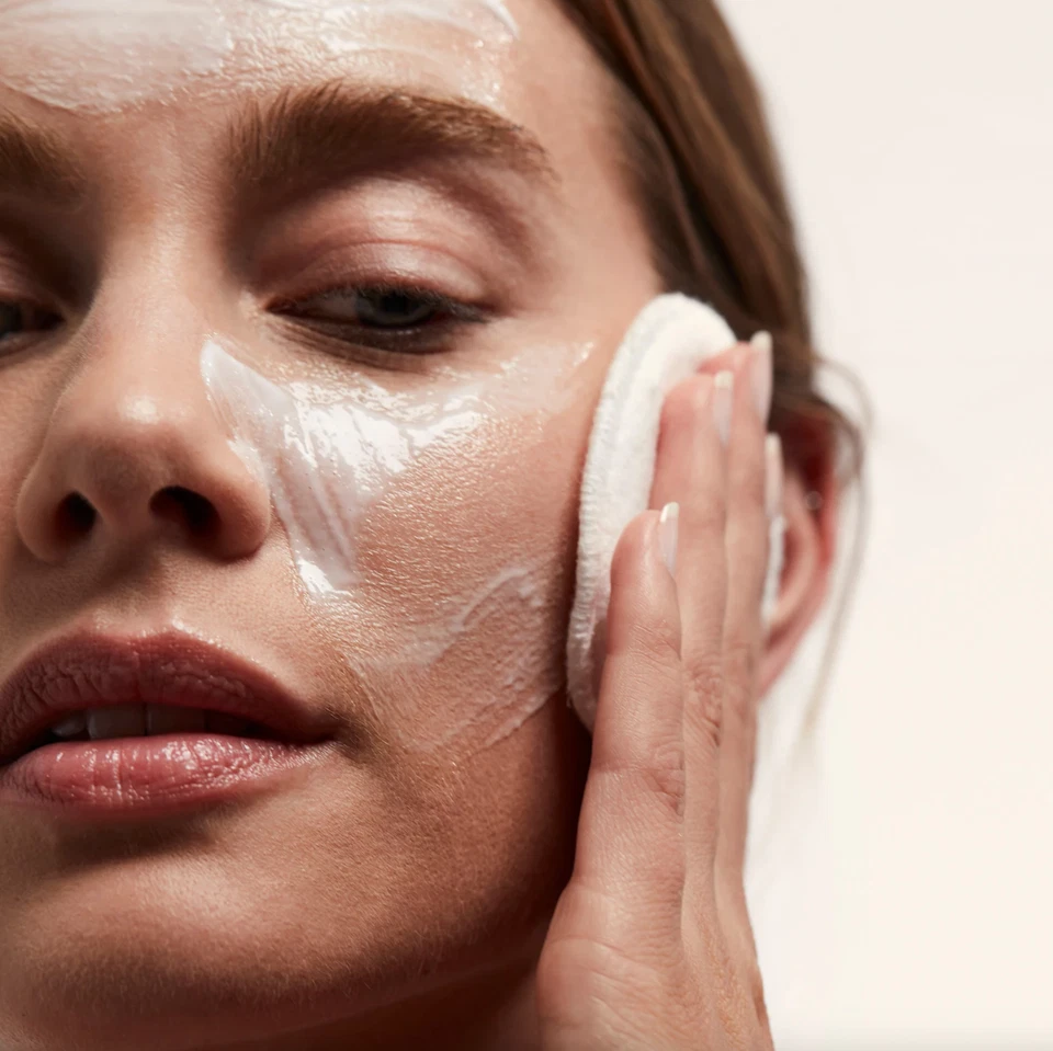 Caudalie Vinoclean 温和清洁杏仁奶保湿免运费 (6.7 盎司) — 第 2/4 张图片