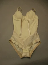34B Flexees Womens Beige Lined Underwire Back/Bottom Closure Shaping Suit 8P