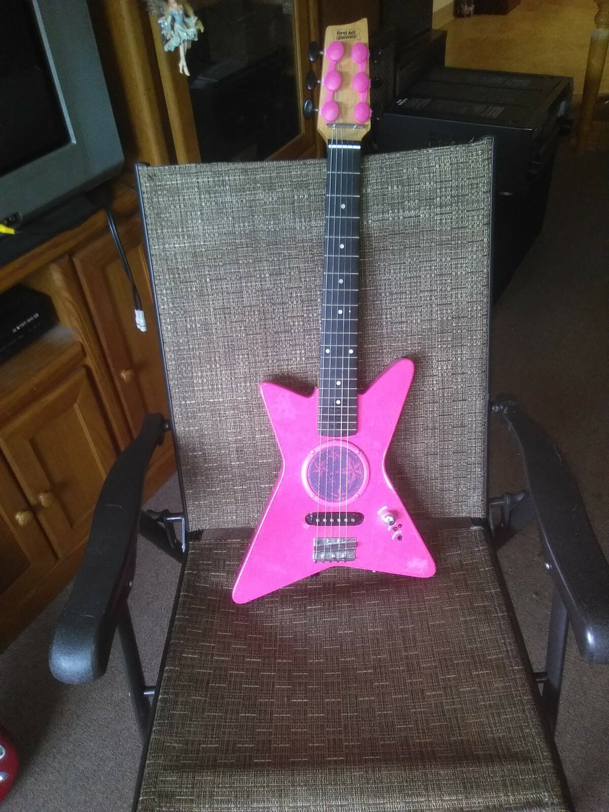 first act discovery electric guitar with speaker