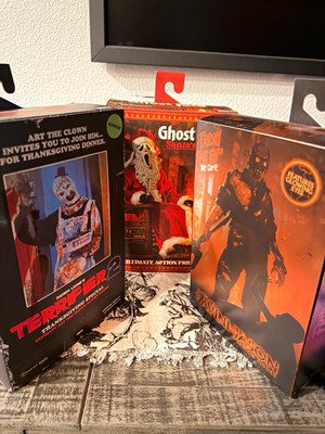 NECA Horror Lot. Santa Ghost Face, Thanksgiving Art, Savini Jason.