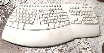Microsoft Natural Pro Ergonomic USB PS/2 Keyboard Model RT9401 V:5FTWR