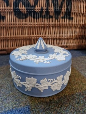 Große Wedgwood Deckel Schmuck Schale blau Jaspis Ware wunderschön